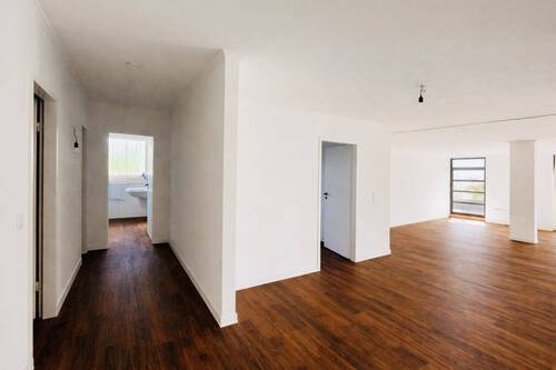 Entree - Living Area - 