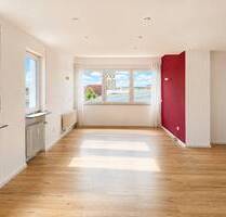 Helle großzügige 4,5-Zimmerwohnung mit Einbauküche in Ortsmitte von Filderstadt-Bernhausen!