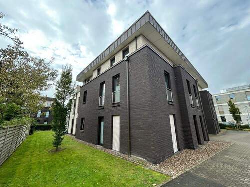 Außenansicht - 2 Zimmer Mehrfamilienhaus, Wohnhaus zum Kaufen in Westerstede