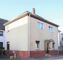 Bezahlbares EFH in Nidda-Zentrum: flexibel nutzbare 5 Zimmer + Südwest-Balkon