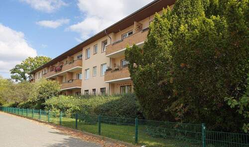 Hausansicht - Hauptstadtmakler-Schöne Wohnung in guter Lage