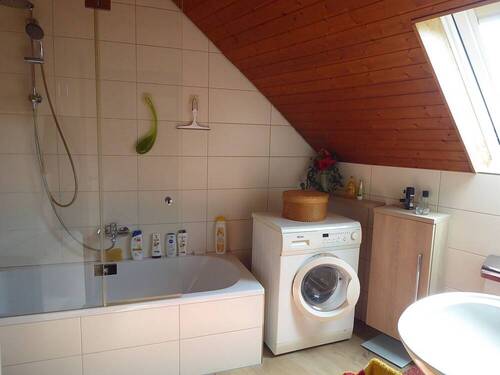 Tageslichtbad - Etagenwohnung mit 68,00 m² in Reichshof / Denklingen zur Miete