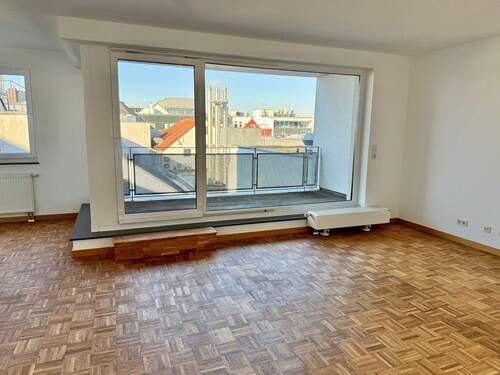 Wohnzimmer Aussicht.jpeg - Etagenwohnung mit 96,00 m&sup2; in Oldenburg zur Miete