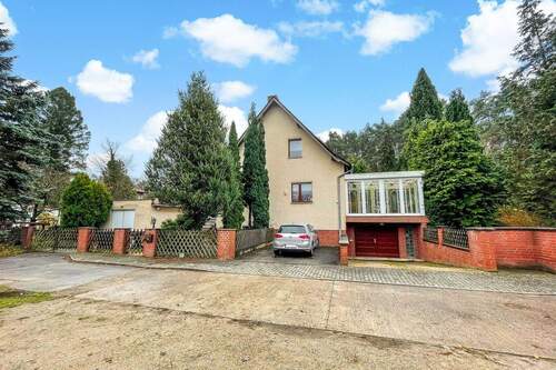 Hausansicht - 4 Zimmer Einfamilienhaus zum Kaufen in Woltersdorf