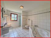 Badezimmer im Erdgeschoss - 