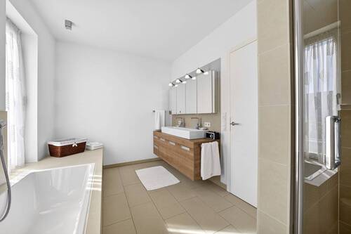 Elternbadezimmer - 