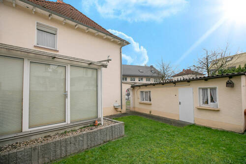 Wintergarten und Garage - 