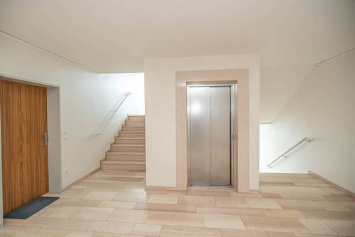 Treppenhaus - Etagenwohnung mit 91,30 m² in Bad Zwischenahn zum Kaufen