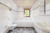 Mit Badewanne - 