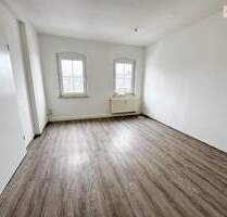 Großzügige 5-Raum-Wohnung mit Garage und Garten zu vermieten - Grünhain-Beierfeld