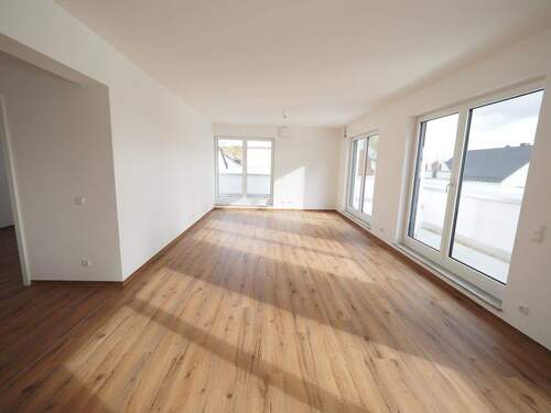 Wohnzimmer - 4 Zimmer Etagenwohnung zur Miete in Nandlstadt