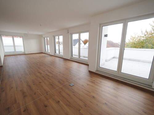 Wohnzimmer Bild 2 - 4 Zimmer Etagenwohnung in Nandlstadt