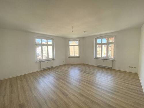 Wohnzimmer (2) - 3 Zimmer Etagenwohnung zur Miete in Gera