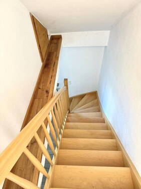 neue Treppe ins DG - 