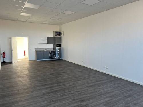 Raum - 5 Zimmer Büro zur Miete in Kiel