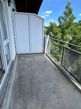 Balkon - 2 Zimmer Etagenwohnung zur Miete in Chemnitz