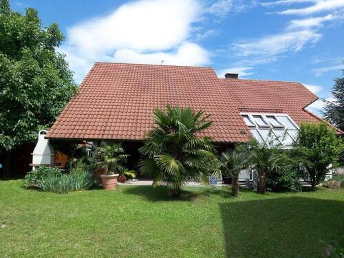 Garten - 7 Zimmer Mehrfamilienhaus, Wohnhaus in Endingen
