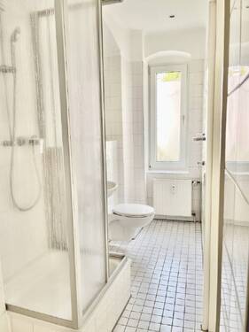 und Dusche - 