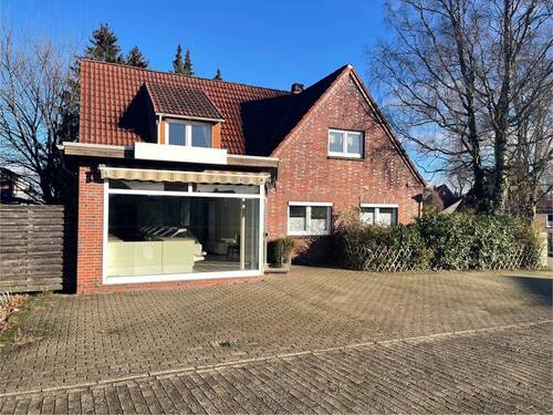 Straßenansicht - 3 Zimmer Einfamilienhaus zum Kaufen in Schortens