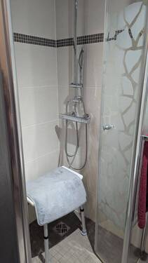 Dusche im Erdgeschoss.jpg - 