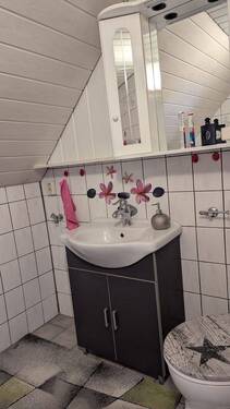 Bad im Dachgeschoss.jpg - 