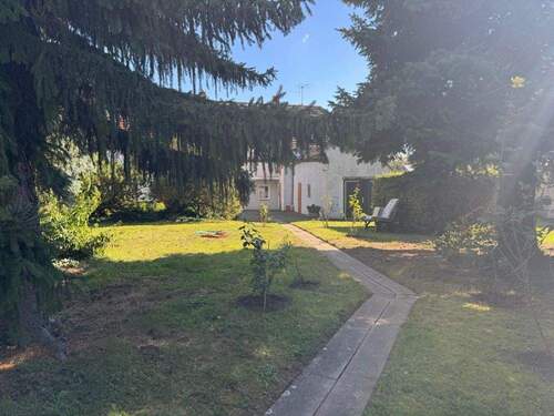 Gartenweg - Brandis: zentral und blickgeschützt Wohnen 