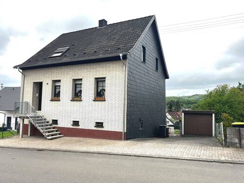 tempImagedcpi6o.jpg - Einfamilienhaus mit großem Garten, Sonnenterrasse und herrlichem Fernblick in Quierschied