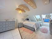 Schlafzimmer DG, - 