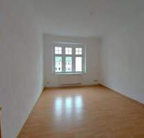 2-Zimmer-Wohnung im 2. OG, große Essküche, Laminat, Stellplatz im Hof, Talstr. - Gera Innenstadt