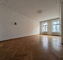 zentral geleg. große 2-Zimmer Wohnung mit gr. Wohnküche und kl. Duschbad, teilrenoviert - Rostock Stadtmitte