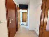Flur - 2 Zimmer Etagenwohnung in Weinheim / Lützelsachsen