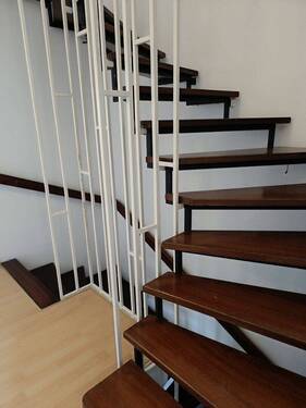 Treppe/Keller bis zum 2 Stock - 