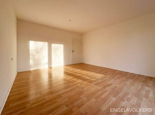 Bild 2 - 2 Zimmer Etagenwohnung zum Kaufen in Saarbrücken