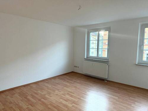 Wohnzimmer - 3 Zimmer Etagenwohnung in Gera