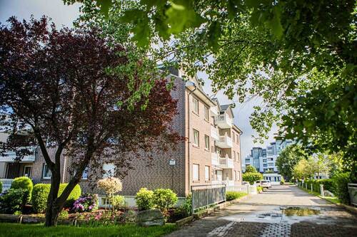 Gebäude Ansicht I - 2 Zimmer Etagenwohnung zur Miete in Cuxhaven