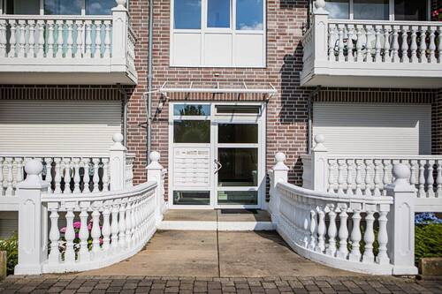 Hauseingang - Etagenwohnung mit 68,00 m&sup2; in Cuxhaven zur Miete