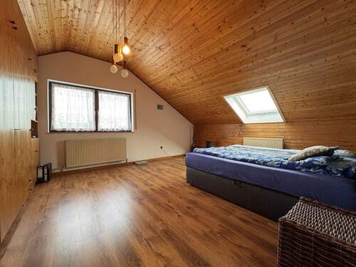 Schlafzimmer - 3 Zimmer Etagenwohnung in Crailsheim