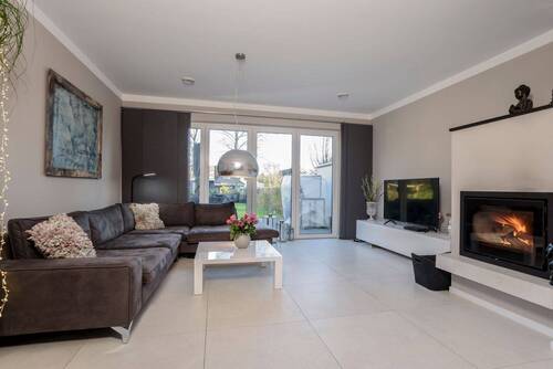 Beispiel Wohnbereich - 4 Zimmer Etagenwohnung zum Kaufen in Tüßling