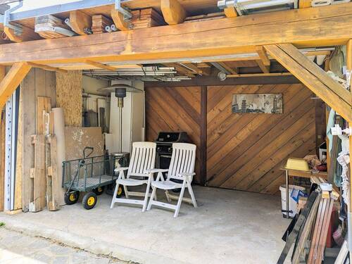 Ehemalige Garage mit Vorbau - 