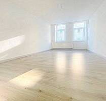 4 Zi. Wohnung*Tageslichtbad mit Dusche & Eckbadewanne* Gartennutzung*Stellplatz mgl.* - Lützen