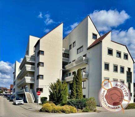 Gebäudeansicht - Sonnige 2-Zimmer-Dachgeschosswohnung mit gemütlichem Flair und Weitblick auf Geislingen