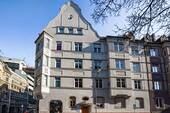 Außenaufnahme - Einzigartiges Altbaujuwel in Bestlage Augsburgs - bezugsfreie, denkmalgeschützte 4-Zimmer-Wohnung