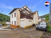 REMAXImmobilien Delux Haus in Saarhölzbach zu verkaufen - REMAX - Familienfreundliches Wohnen mit viel Potenzial