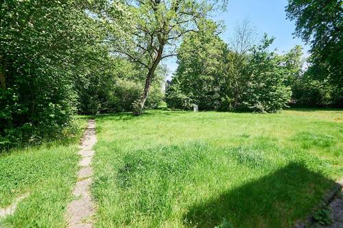 Garten - Etagenwohnung mit 67,50 m&sup2; in Bonn zum Kaufen