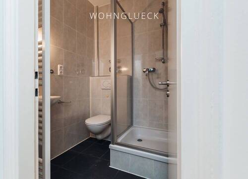 Gepflegtes Duschbad (zweites Bad) - 