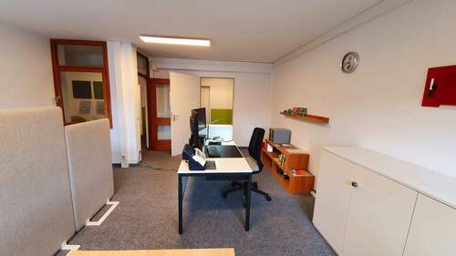 eigener Arbeitsplatz im Büro - Büro zur Miete in Oberhaching