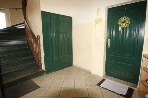 AnKaSa Immobilien GmbH_Maklerempfehlung Leipzig_Treppenhaus_ - 4 Zimmer Etagenwohnung in Lützen