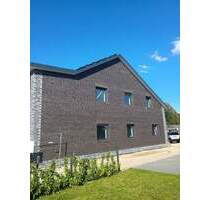 Exklusive 3-Zimmer-Neubauwohnung im Dachgeschoss - Ruhiges 6-Familienhaus in guter Lage von Brake