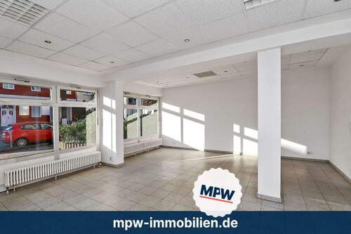 Bürofläche - Raum für Geschäftsideen: Kompakte Gewerbefläche mit großem Hauptraum