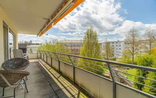 Süd-West-Balkon - 4 Zimmer Etagenwohnung in Donaueschingen